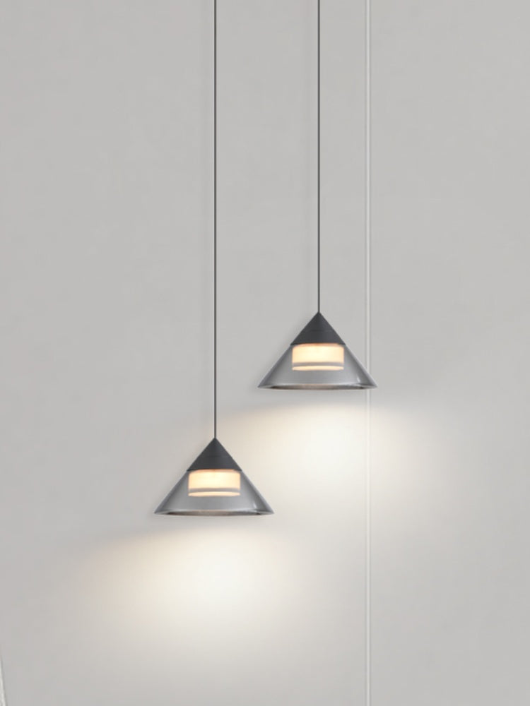 Kegelglas Pendelleuchte – Modernes konisches Design für Küchen- und Essbereiche