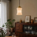 Bild in Gallery-Viewer laden, Warm glowing milk glass pendant in dining room
