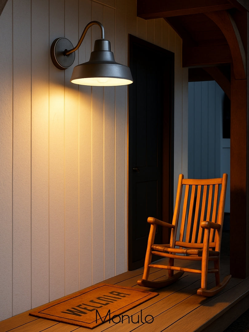 Aplique de pared para granero de exterior Korvi: iluminación retro de aluminio resistente