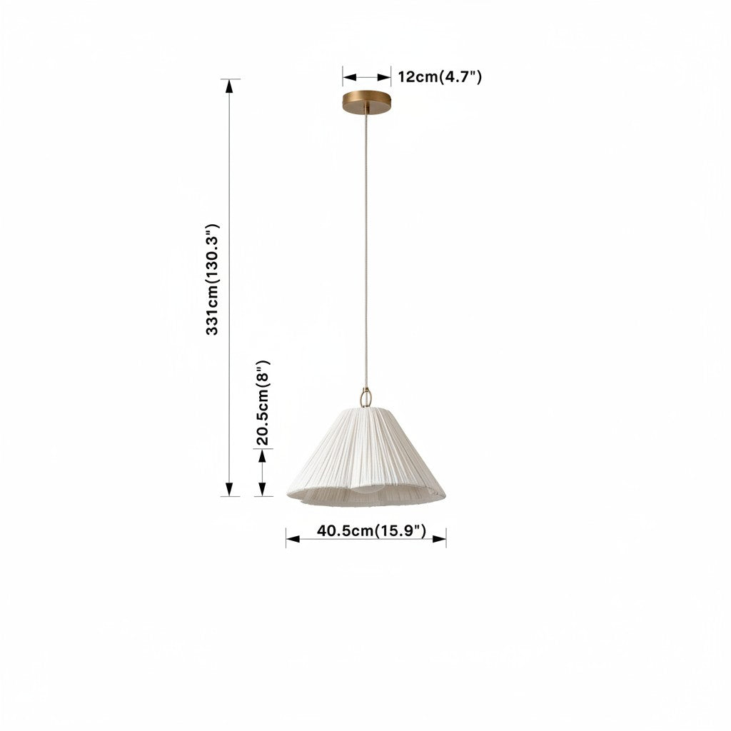 Lámpara colgante Luminella con pantalla festoneada texturizada: una luz de techo de diseño para interiores contemporáneos. 