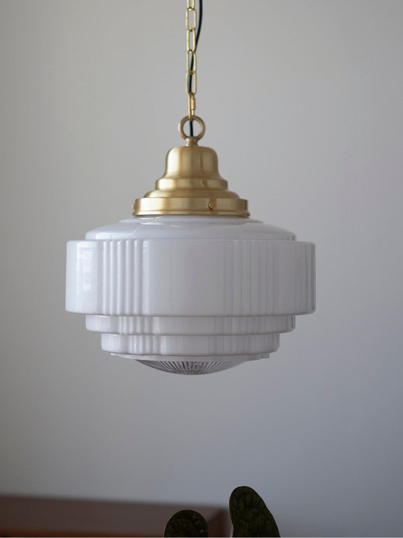 Opalglas Pendelleuchte – Vintage Milchglas Pendelleuchte im Art Deco Stil
