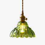 Cargar imagen en el visor de la Galería, Green Bell Flower glass pendant light
