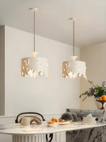 Bild in der Galerieansicht laden, Vintage Trommel Schmetterling Anhänger Lampe – Elegante Beleuchtung für Schlafzimmer, Esszimmer
