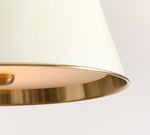 Cargar imagen en el visor de la Galería, Lámpara colgante de campana de metal Forvara: elegante lámpara colgante individual para isla
