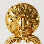 Cargar imagen en el visor de la Galería, Close detail of the floral brass backplate