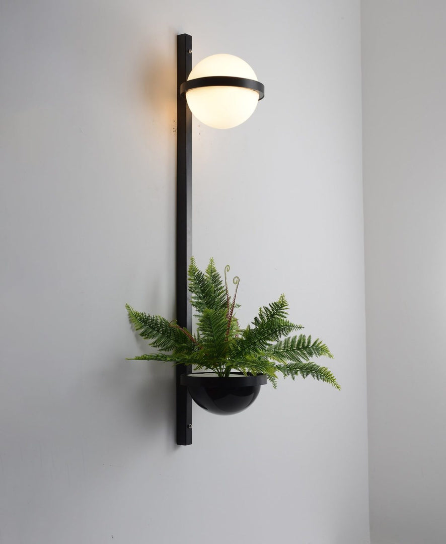 Applique murale minimaliste à abat-jour globe pour espaces intérieurs et extérieurs