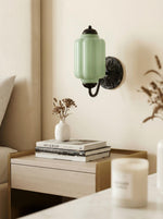 Bild in Gallery-Viewer laden, Vintage Milchglas Wandleuchte Nachttisch Flur Eloise Wandleuchte