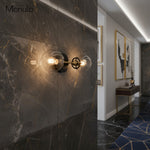 Cargar imagen en el visor de la Galería, Aplique de pared Lumio Globe de cristal transparente – Lámpara de pared moderna de estilo industrial para tocador y pasillo
