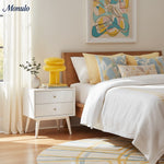 Cargar imagen en el visor de la Galería, Lámpara de cristal opalino minimalista Coloria: iluminación suave para el dormitorio