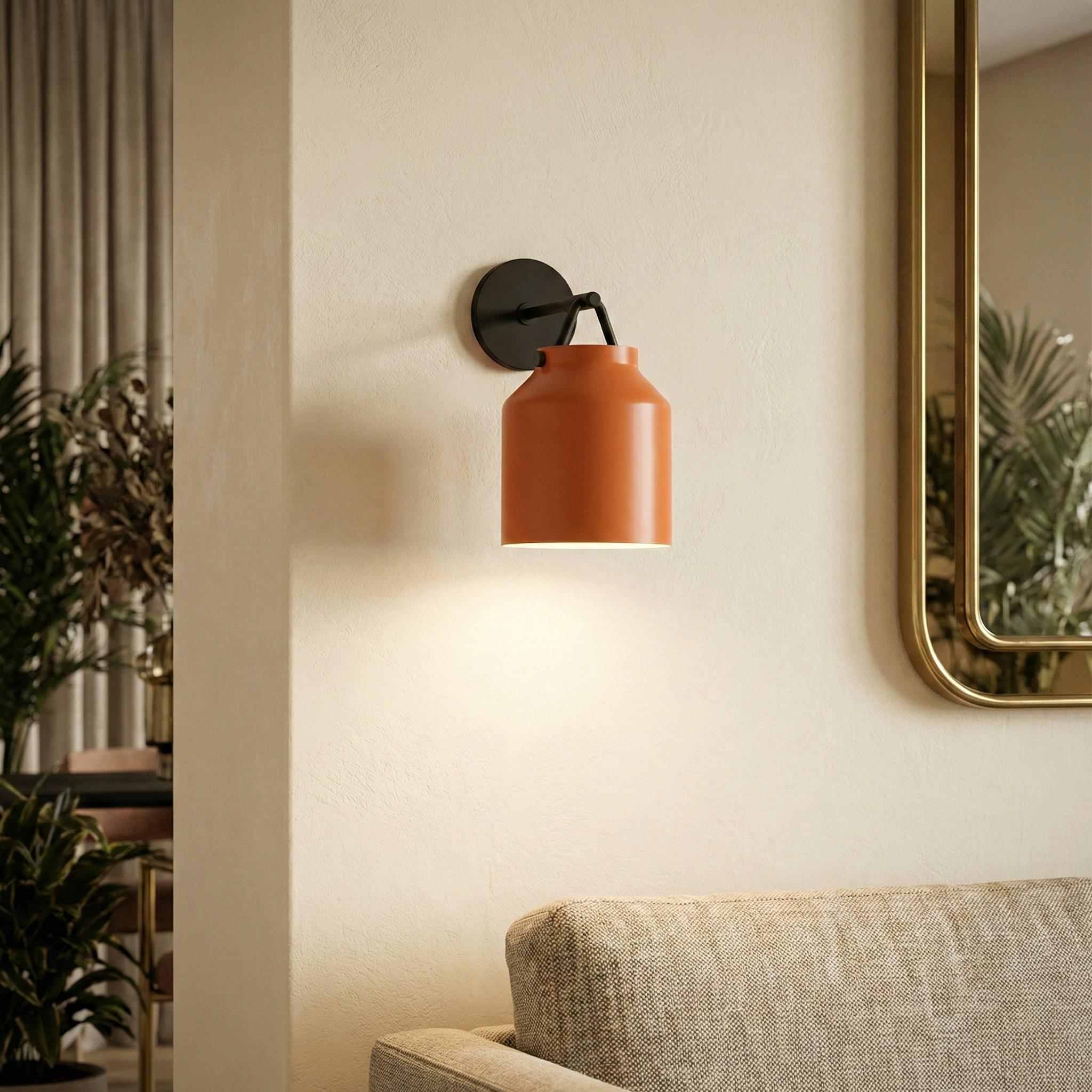 Hanton Minimalistische Wandleuchte – Vintage Milchglas-Wandleuchte mit Metallakzent