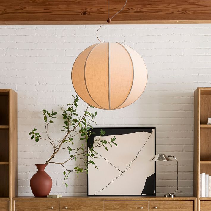 Lámpara colgante Alvian: pantalla de lino con altura ajustable para un comedor acogedor