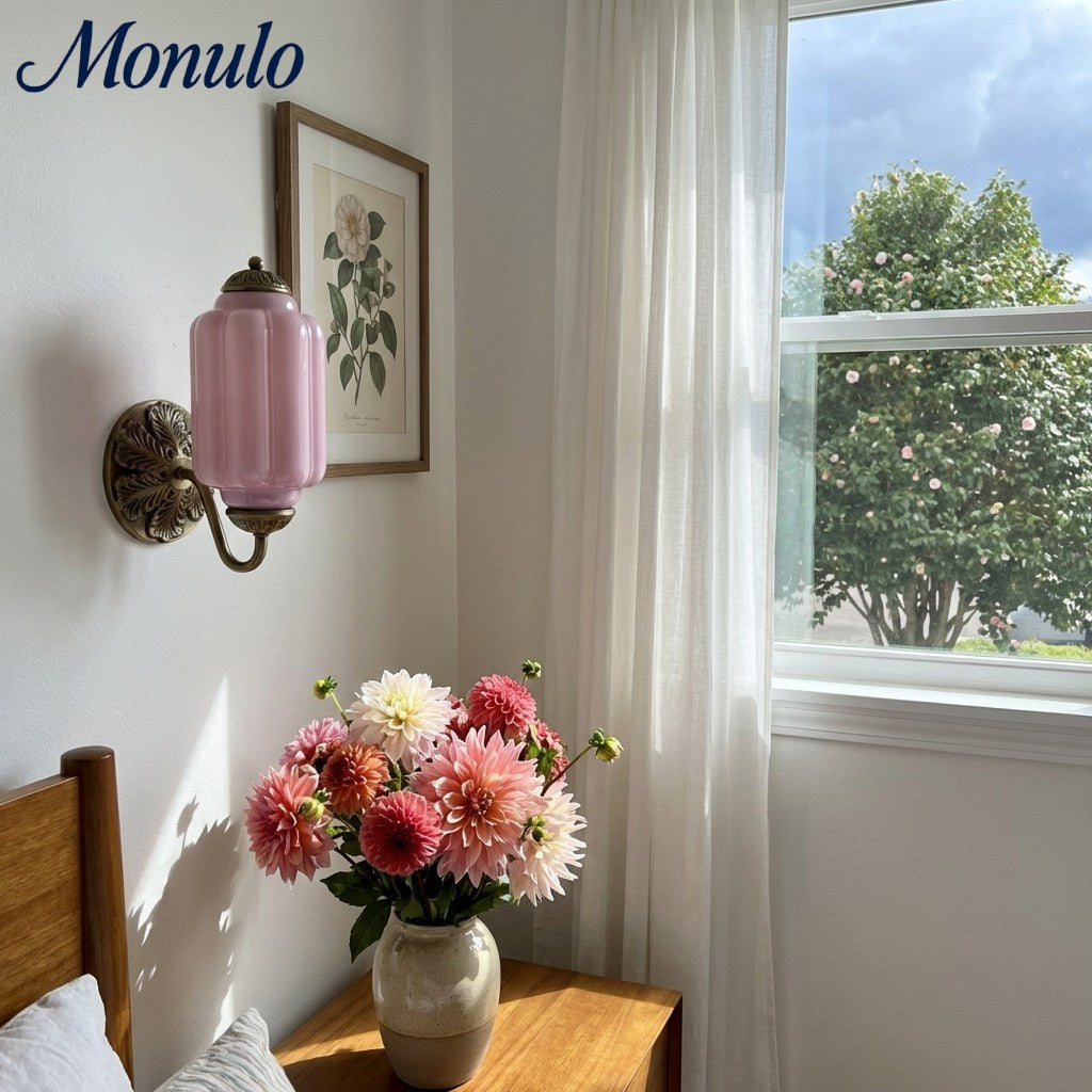 Applique murale vintage en verre laiteux festonné Eloise - Éclairage d'appoint moderne pour salle de bain et chambre