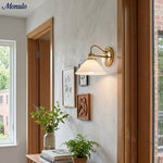 Cargar imagen en el visor de la Galería, Aplique de pared Aurenza con brazo curvo y forma de globo: lámpara de pared industrial moderna para baño, dormitorio y pasillo.