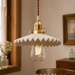 Charger l'image dans la visionneuse de galerie, pleated ceramic pendant light 08