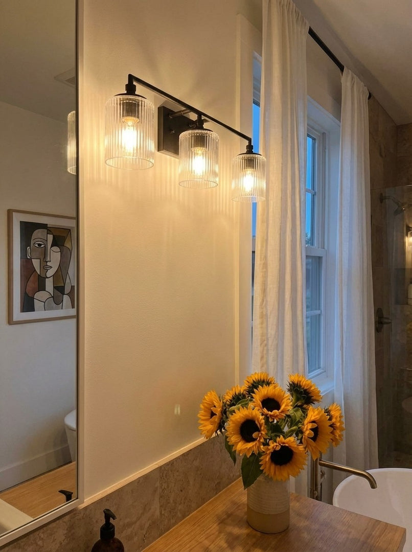 Lirra Dreifach-Glasschirm Schminklicht Schlankes Metall-Design – Badezimmer-Ankleidebeleuchtung