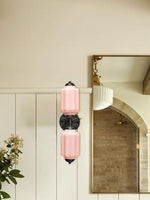 Cargar imagen en el visor de la Galería, Aplique de pared horizontal Eloise de cristal vintage americano con forma de farol

