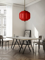 Bild in der Galerieansicht laden, Amerikanisches Vintage Cream Glass Shade Shaped Eloise Kronleuchter
