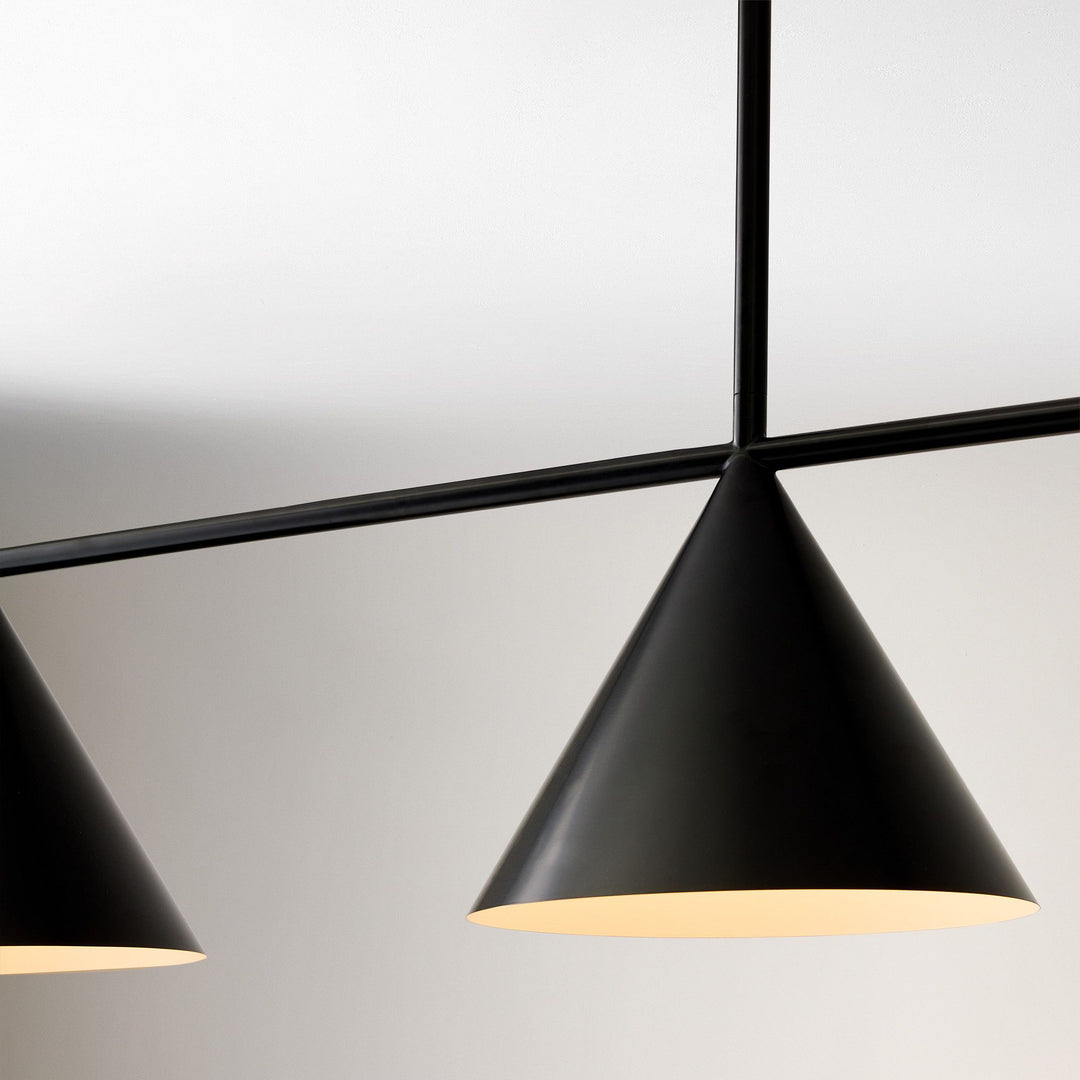 Lámpara de araña de metal con pantalla cónica Brivana: lámpara de comedor minimalista lineal