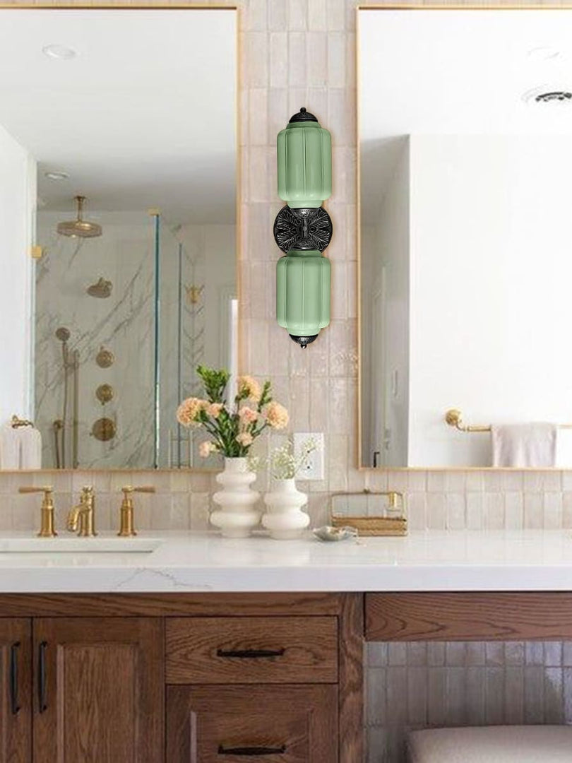 Aplique de pared horizontal Eloise de cristal vintage americano con forma de farol
