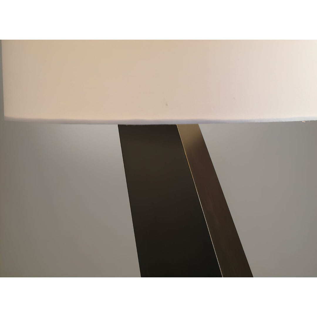 Lampe de table Jett Obélisque
