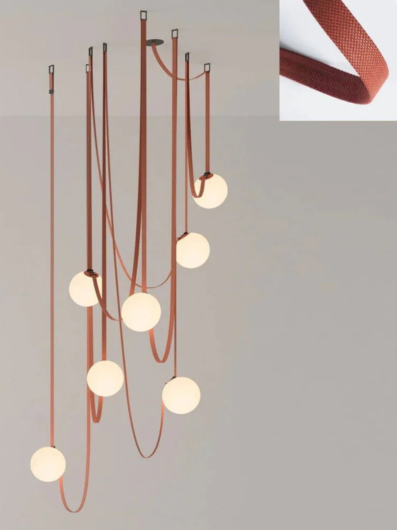 Suspension modulaire au design sculptural en forme de ceinture