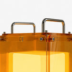 Bild in Gallery-Viewer laden, Top handle and amber acrylic detail