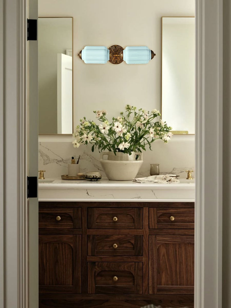 Aplique de pared horizontal Eloise de cristal vintage americano con forma de farol