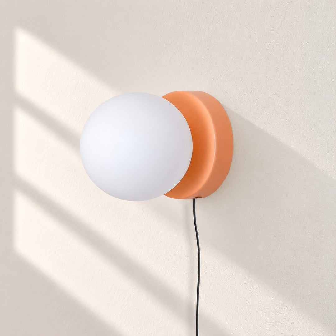 Nuvol Glass Plug-In Wall Light