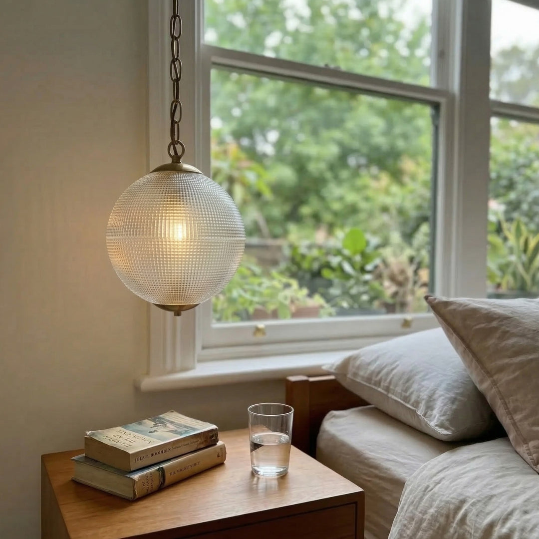Suspension Globe en verre strié – Plafonnier Globe vintage au look moderne et élégant