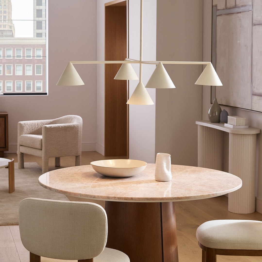 Lámpara de araña de metal con pantalla cónica Brivana: lámpara de comedor minimalista lineal