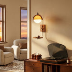 Charger l'image dans la visionneuse de galerie, Applique murale Sunset Vintage Modern – Lampe à double abat-jour de la série Sunset avec base texturée en bois