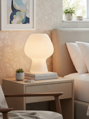 Lámpara de Mesa Moderna con Textura de Vidrio Acanalado Rivrona – Iluminación de Acento de Diseño para Dormitorio y Sala de Estar