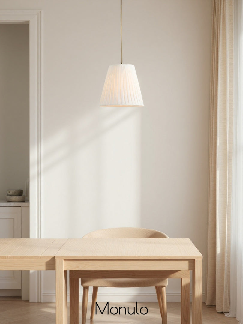 Lámpara colgante plisada de tela Luvora: elegante lámpara colgante de latón para comedor