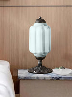 Charger l&#39;image dans la visionneuse de galerie, Lampe de table LED Eloise vintage en verre

