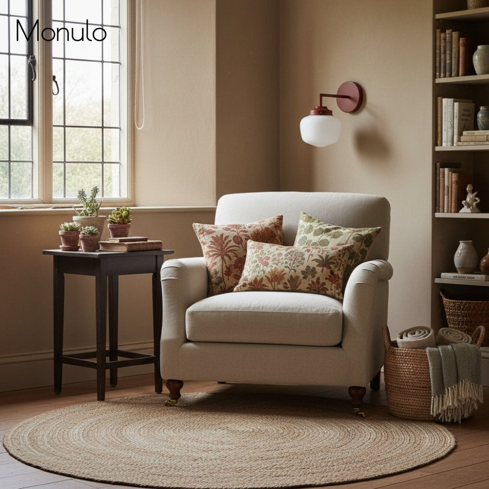 Pantalla elegante de cristal opalino con luz ambiental suave para una iluminación con estilo en baños y pasillos.