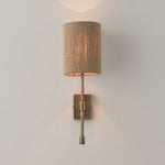 Charger l'image dans la visionneuse de galerie, Applique murale Atticus avec abat-jour en tissu - Lampe murale moderne en laiton pour chambre et couloir