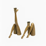 Cargar imagen en el visor de la Galería, Base de vela dorada escultórica Kickra - Decoración para comedor y sala