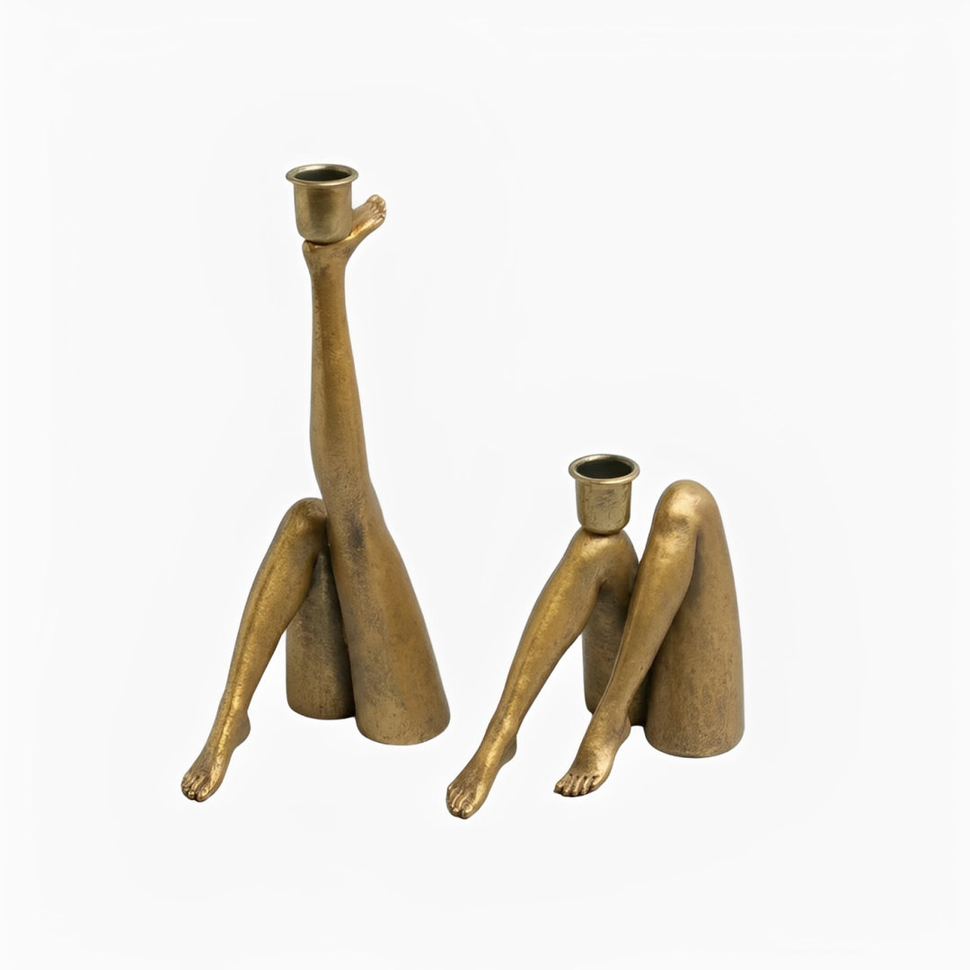 Base de vela dorada escultórica Kickra - Decoración para comedor y sala