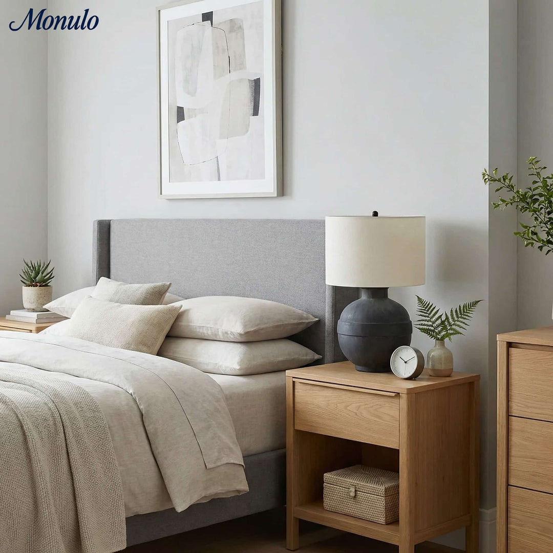 Lampe de table Ceruna à base en céramique texturée avec abat-jour en tissu - Éclairage moderne de chevet pour chambre à coucher