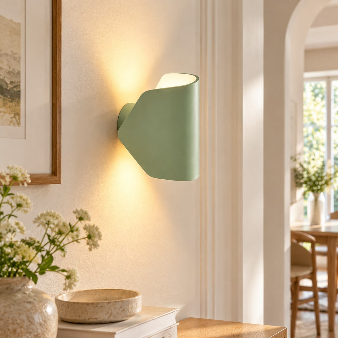 Textured Rim Pointed Shade Aluminium Wall Light