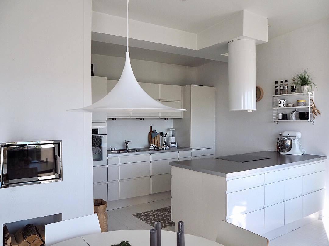 Arch-Shaped Aluminum Plug-In Pendant Light