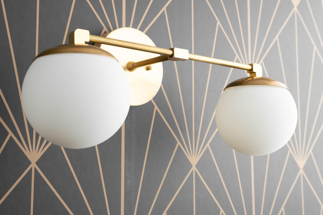 Applique murale moderne en verre Glorica – Lampe d'appoint d'intérieur contemporaine à deux globes pour couloir