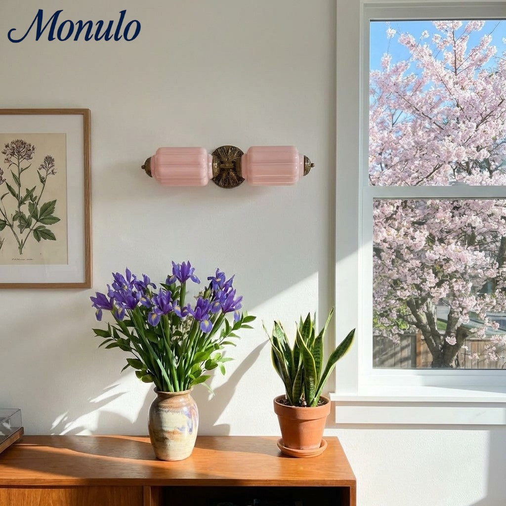 Applique murale vintage en verre laiteux festonné Eloise - Éclairage d'appoint moderne pour salle de bain et chambre