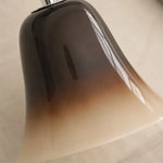 Cargar imagen en el visor de la Galería, Close-up of the glossy gradient glass shade
