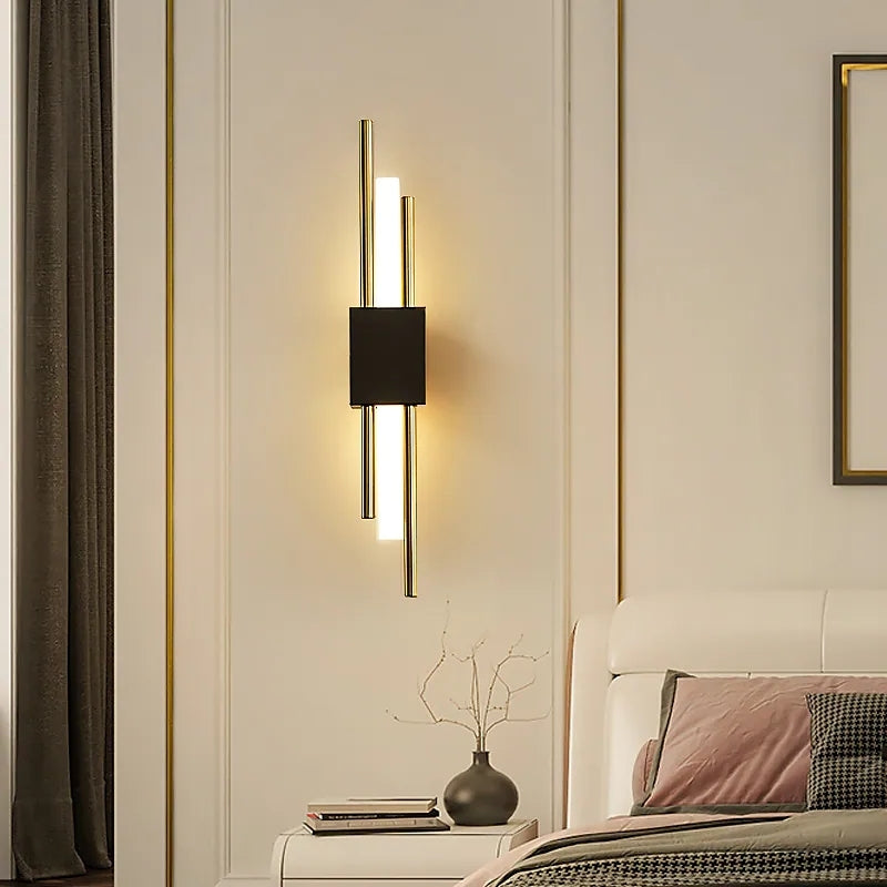 LuminArt - Stilvolle Schwarz/Gold LED-Leuchte