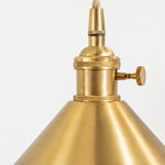 Cargar imagen en el visor de la Galería, Close view of the knurled copper fitting