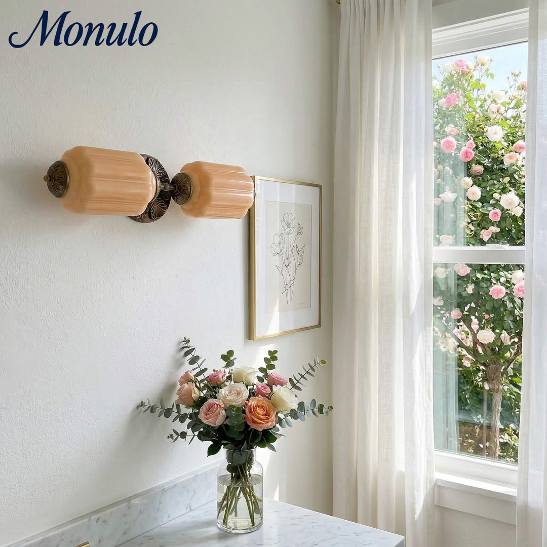 Applique murale vintage en verre laiteux festonné Eloise - Éclairage d'appoint moderne pour salle de bain et chambre