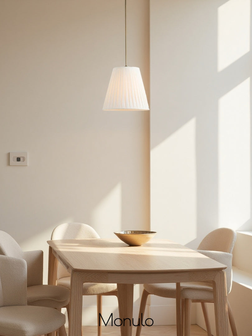 Lámpara colgante plisada de tela Luvora: elegante lámpara colgante de latón para comedor