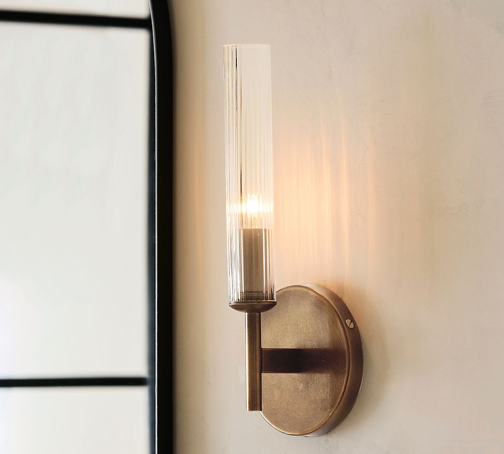 Aplique de pared de tubo de vidrio Bravira - Iluminación clásica de tubo de latón acanalado