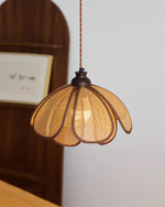 Load image into Gallery viewer, Capelina Pendant Lamp